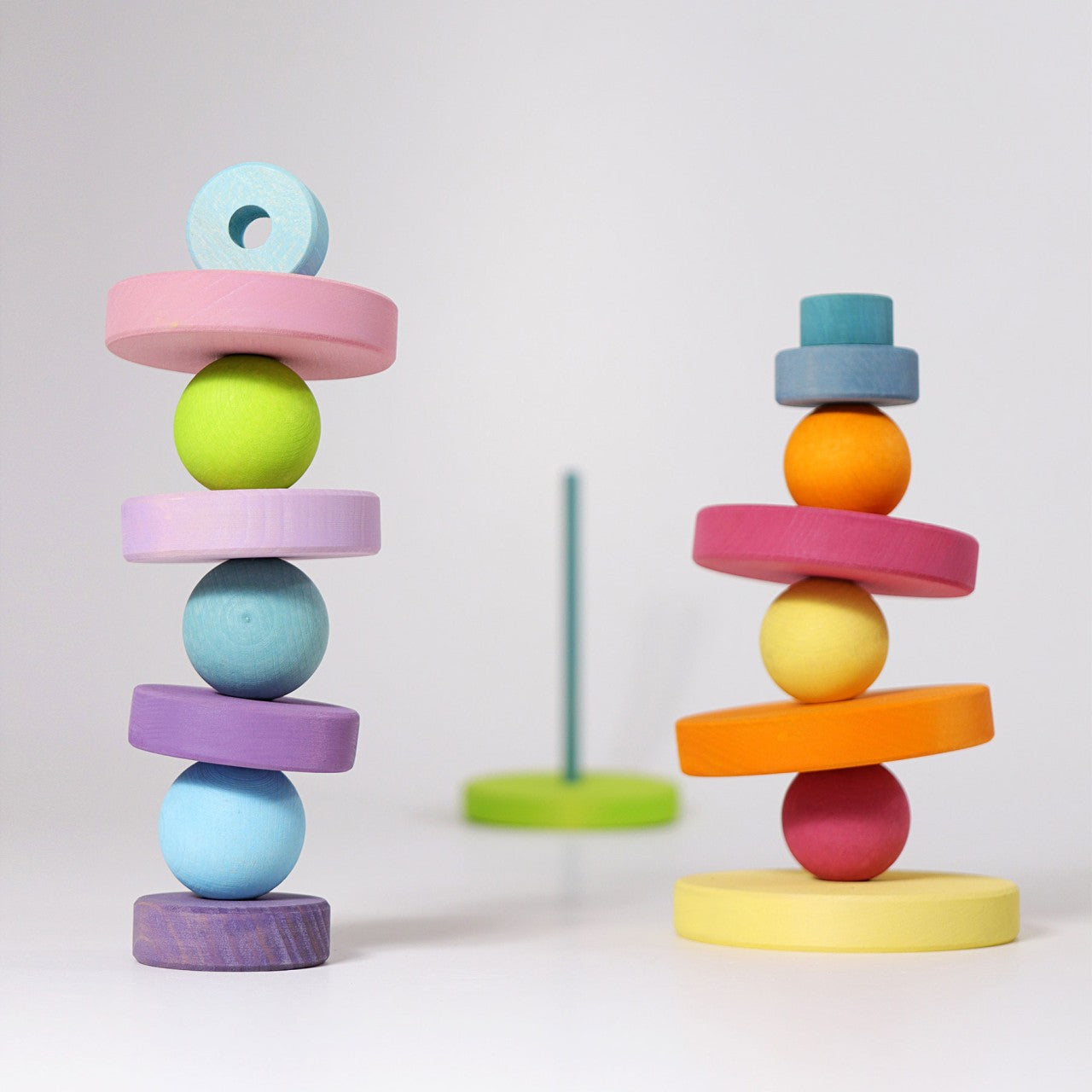 GRIMM’S Kleine Pastellkugeln – 12 bunte Holzkugeln aus Ahorn, Ø 3,5 cm