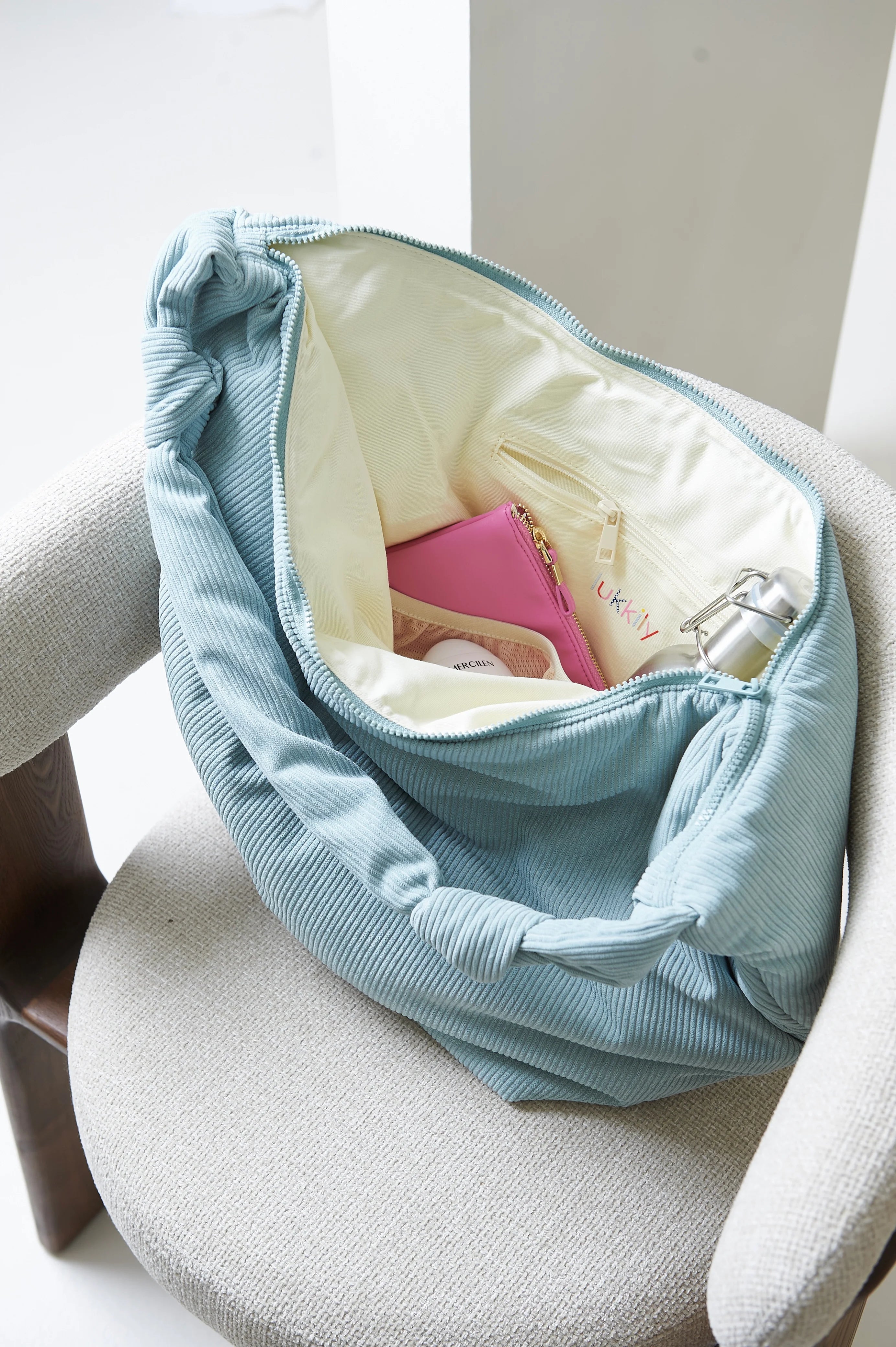 LUKKILY -  Bag #1 Cord sage – Mom-Bag mit Knotenhenkel & Innenfächern
