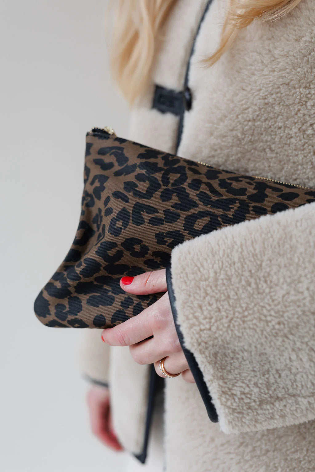 LUKKILY - Pouch Maxi Canvas Leo light brown