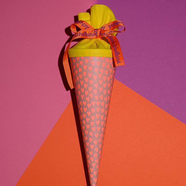 avy&yves - Schultüte mit Herzen – rosa/neonrosa, 35 cm mit Filzverschluss