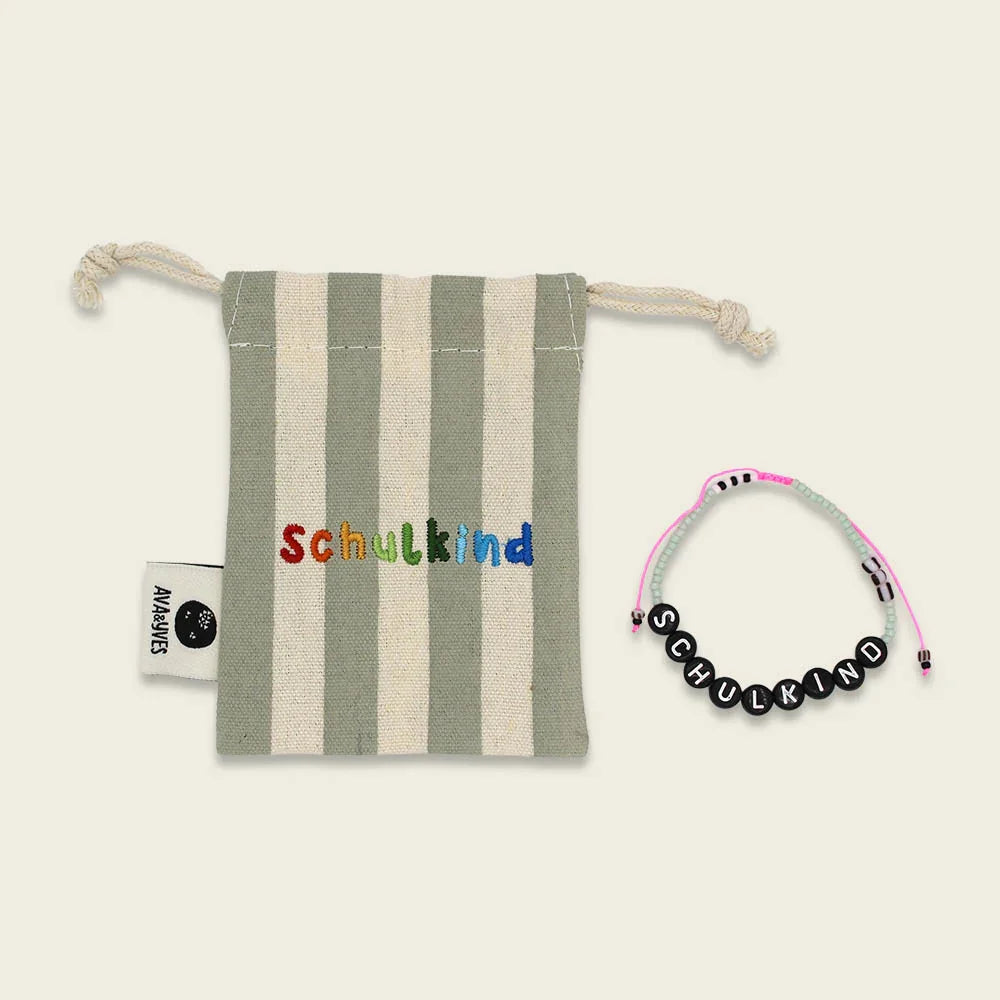 ava&yves - Perlenarmband "Schulkind" - mint/pink mit schwarzen Buchstaben - Makimo - Smart Kids