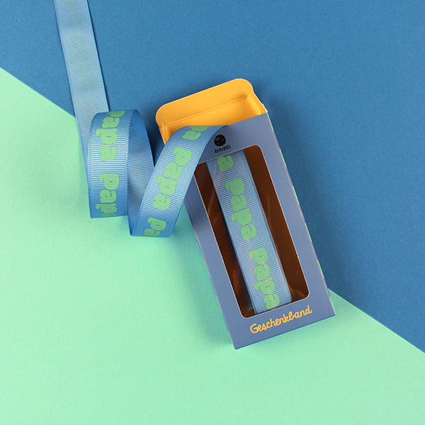 ava&yves - Geschenkband „Papa“, blau/mint, 5 m - Makimo - Smart Kids