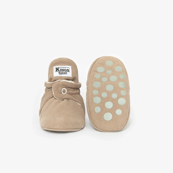 Kings & Rebels Gamuza Gripper Babyschuhe - Café Braun - Makimo - Smart Kids