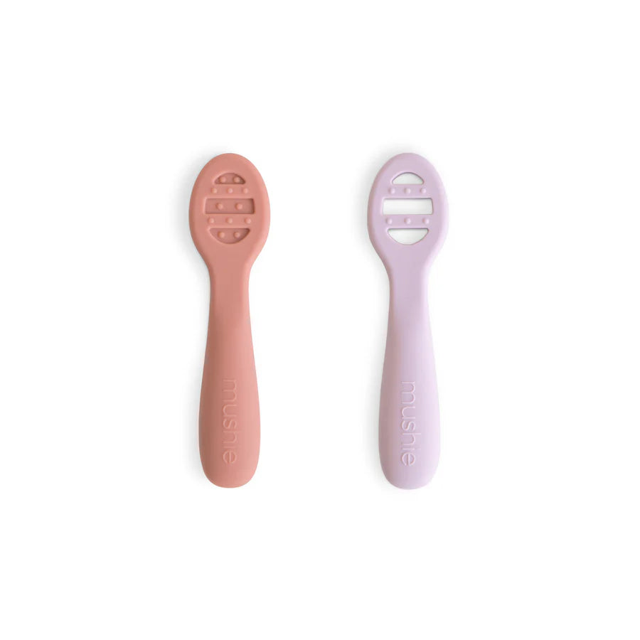 Mushie - First Feeding Baby Spoons 2-Pack – Silikon Baby-Löffel Cambridge Rose/Soft Lilac - Makimo - Smart Kids