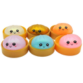 Kögler - Squishy Baozi mit Wasserperlen & Glitzer – 8,5 cm ✨🥟