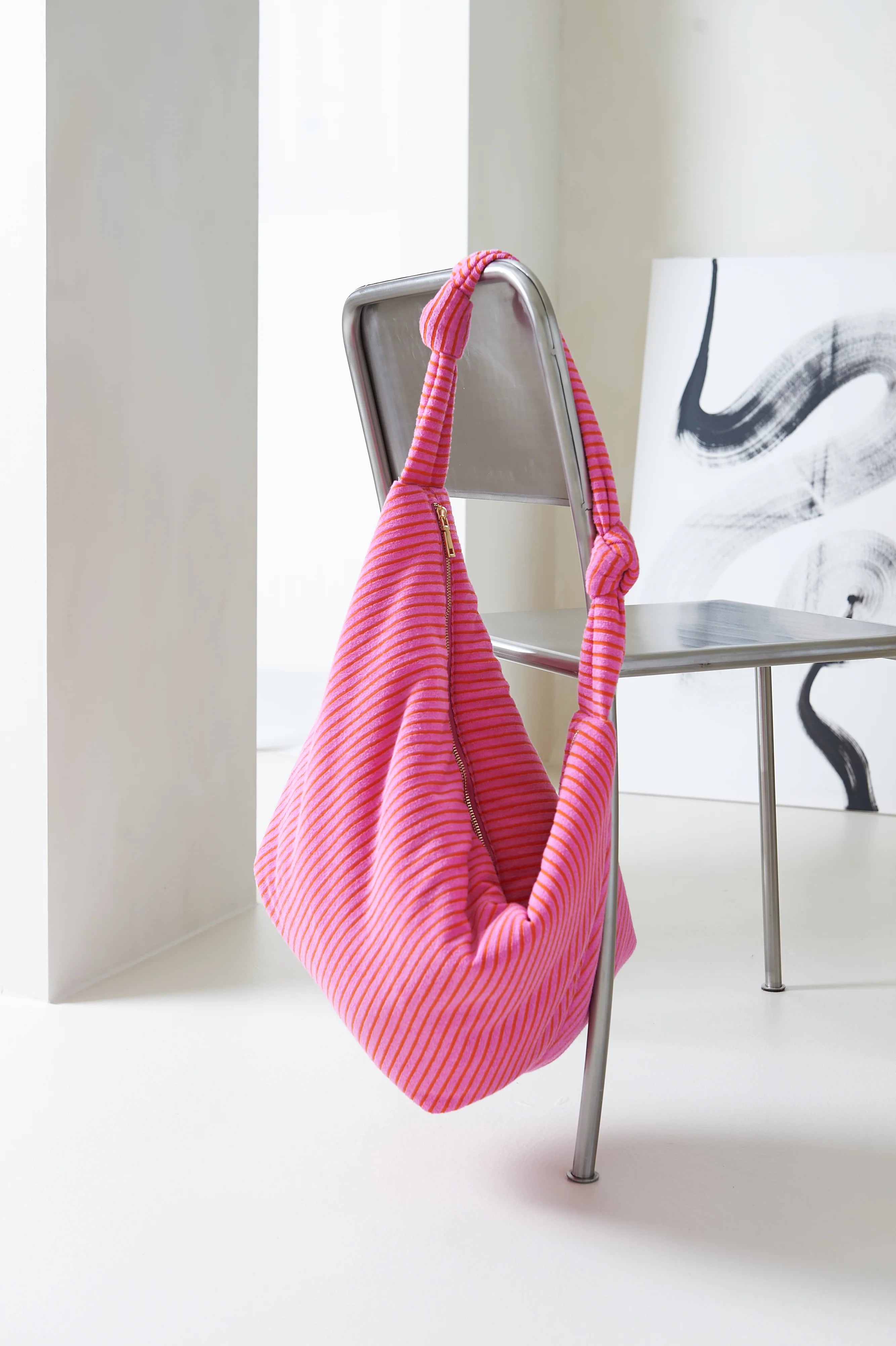 LUKKILY -  Bag #1 Terry pink/orange – Mom Bag aus Frotteestoff in Pink/Orange