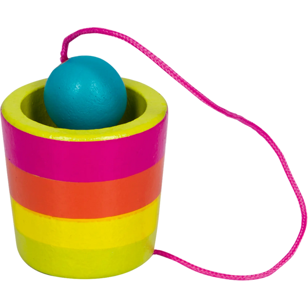 Spiegelburg Fangbecher Bunte Geschenke – Geschicklichkeitsspiel aus Holz